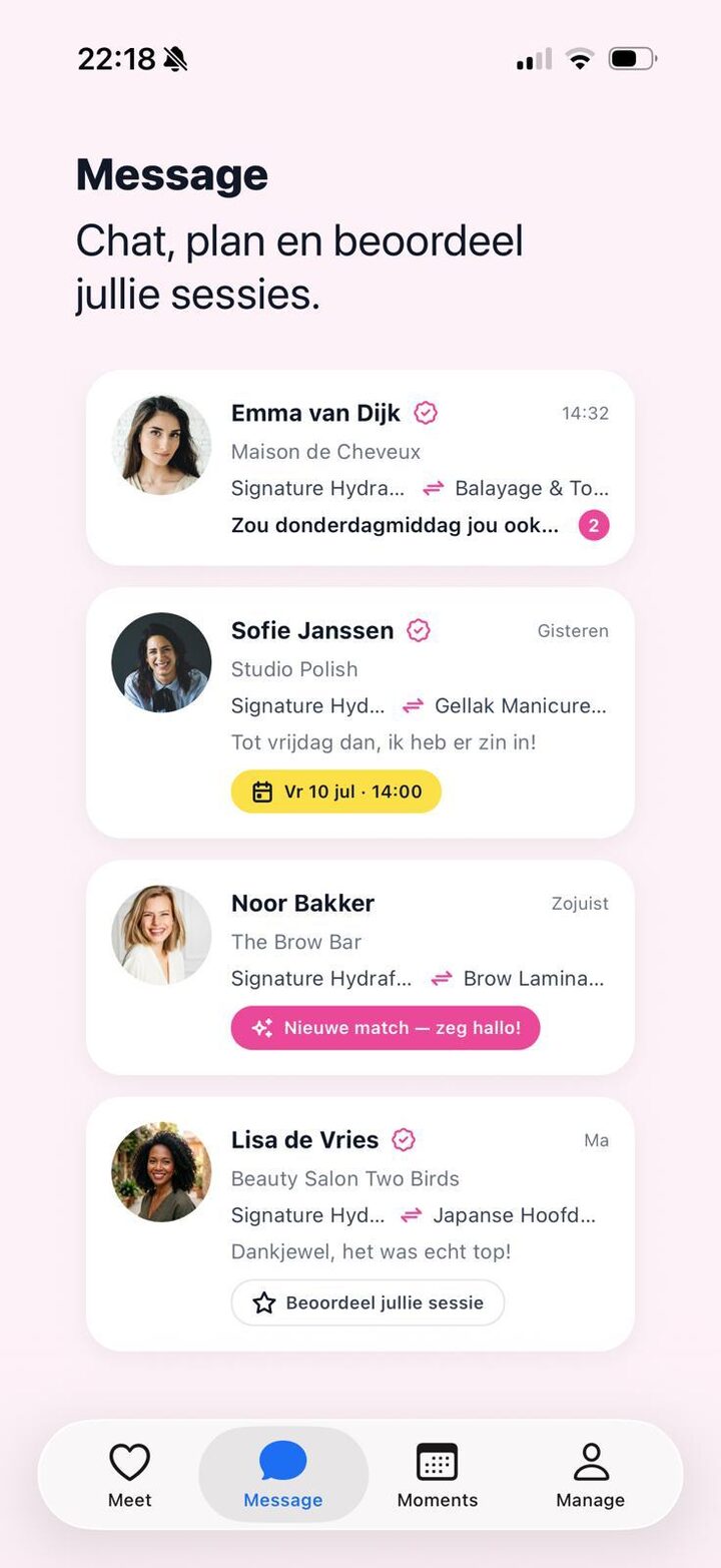 Message-scherm met gesprekken en geplande sessies